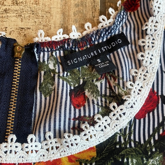 Signature Studio Floral and Stripe Blouse - Picture 2 of 10